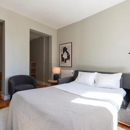 Cedofeita Premium 2b * Oporto